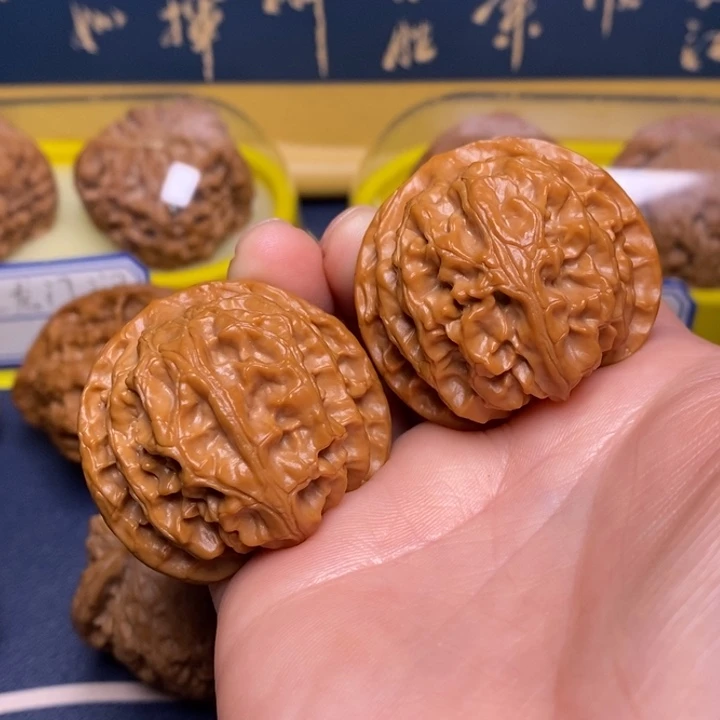 文玩核桃吊坠39苹果园