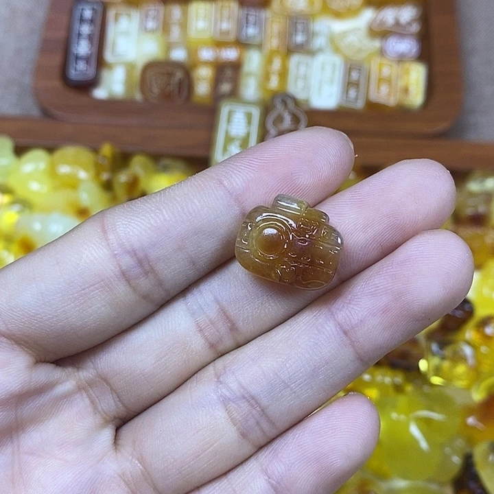 吊坠橄榄核照相机44