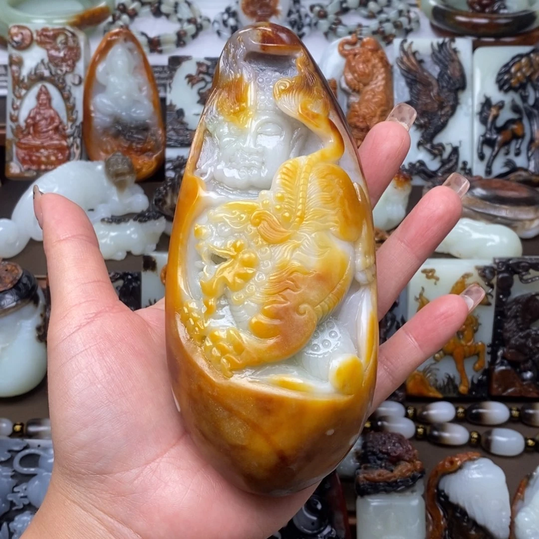 颈饰未镶嵌和田玉