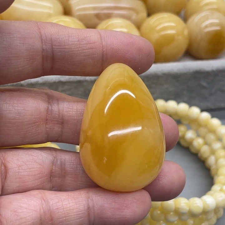 琥珀未镶嵌裸石蜜蜡