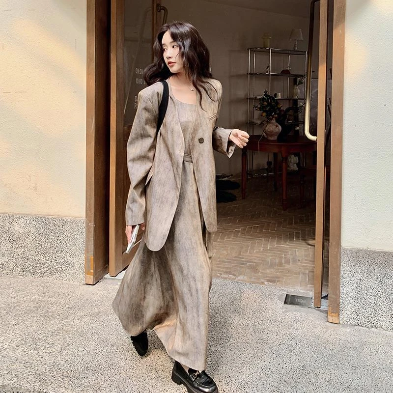 轻熟风高级感连衣裙套装女春2025新款今年流行小西装吊带裙两件套