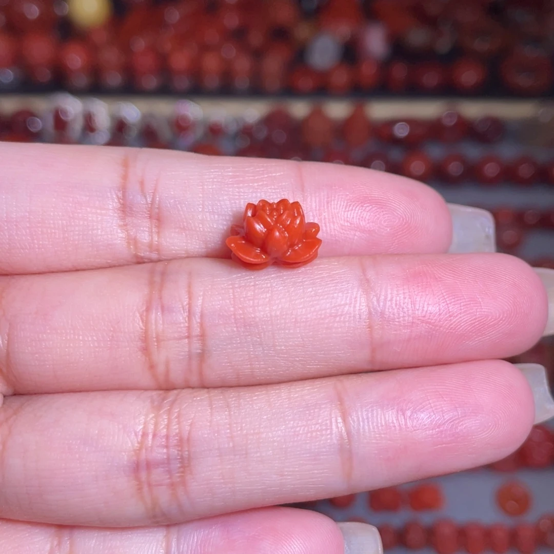 南红玛瑙未镶嵌莲花