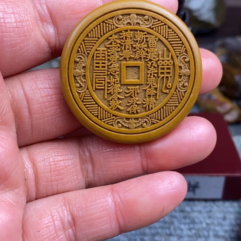 【闪购商品】原石雕刻手把件