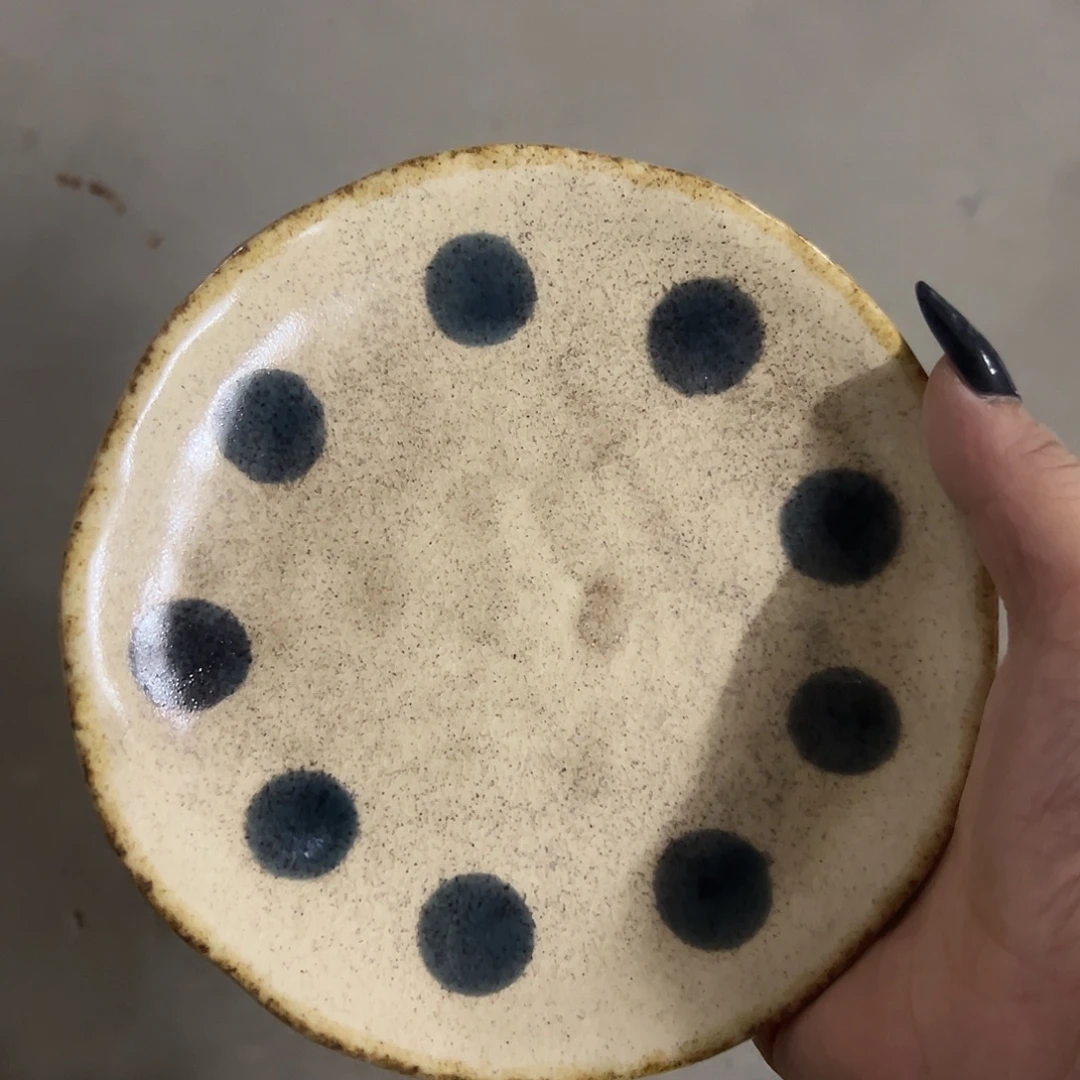 搪瓷微瑕波碟一个