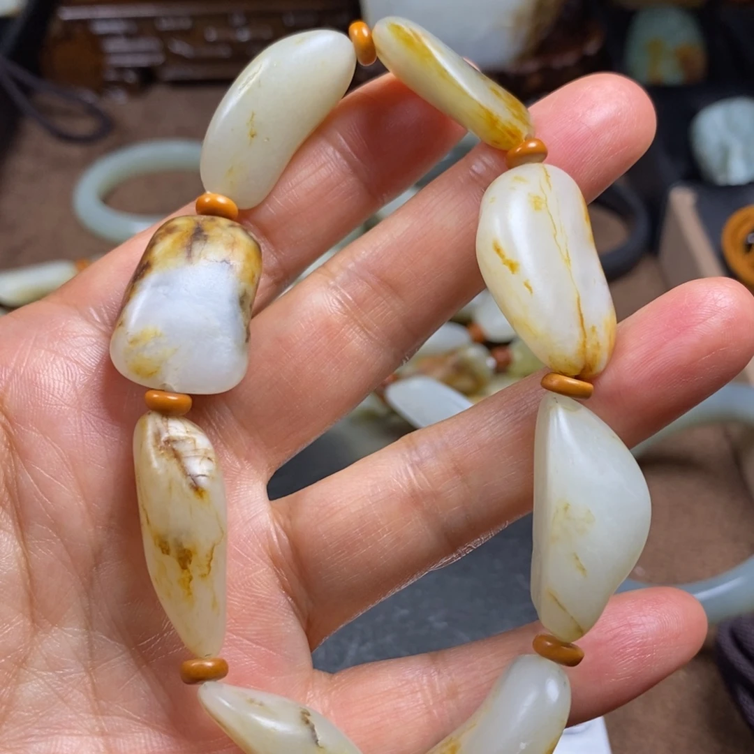 未镶嵌和田玉把件