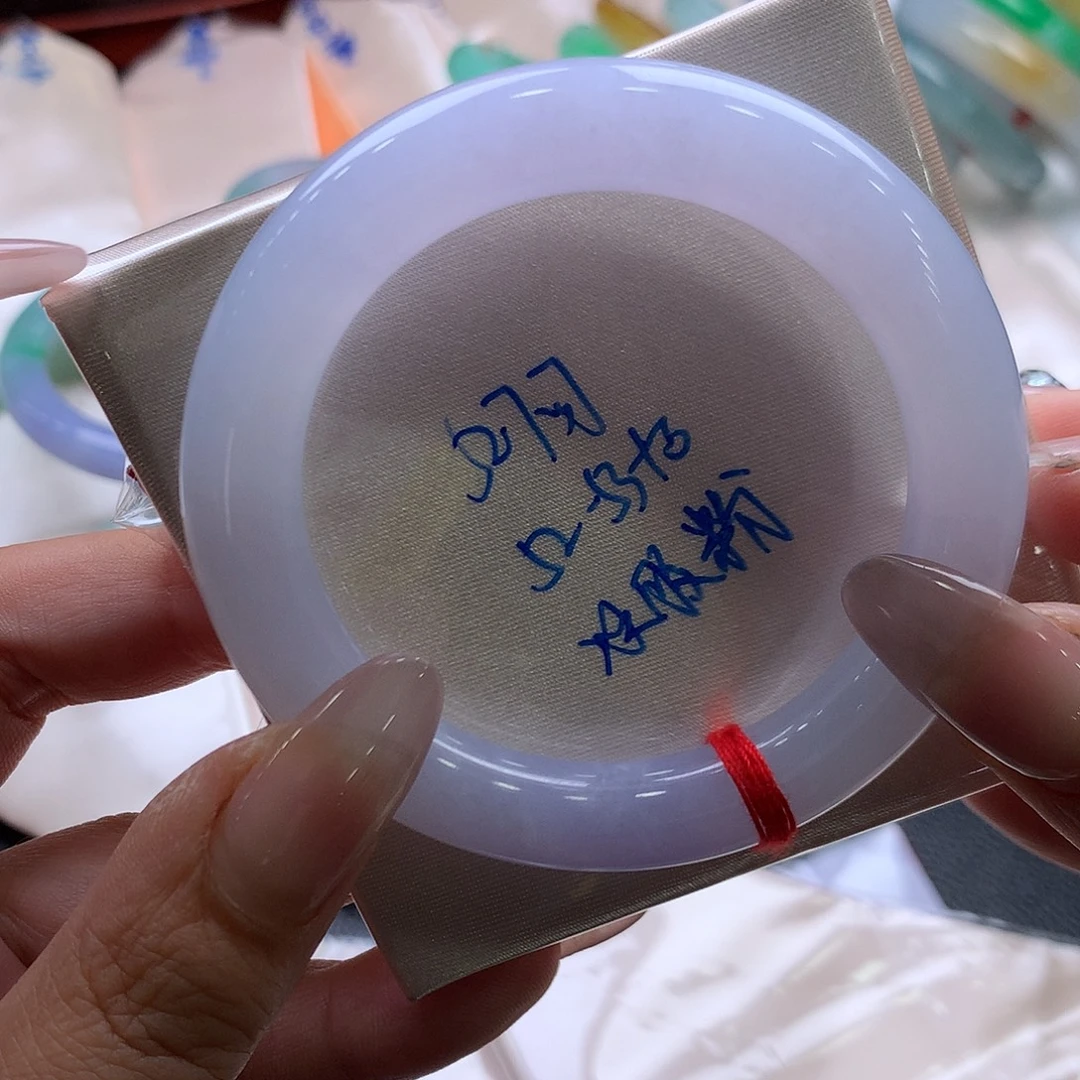 翡翠未镶嵌手镯52.7圆