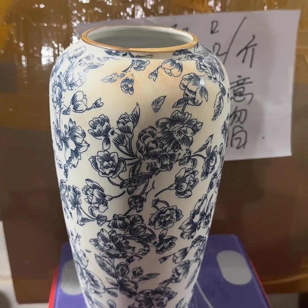 景德镇陶瓷花瓶微瑕