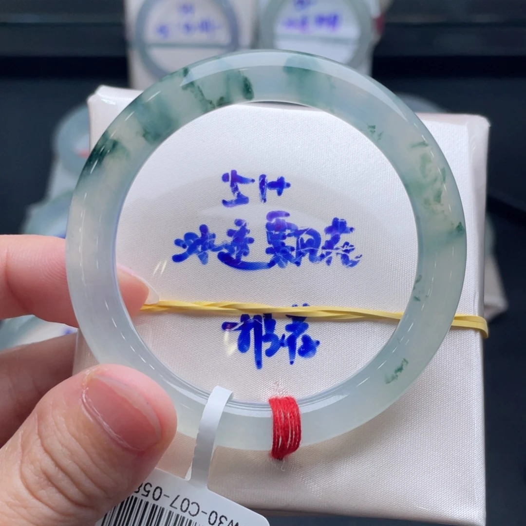 翡翠未镶嵌手镯翡翠手镯48