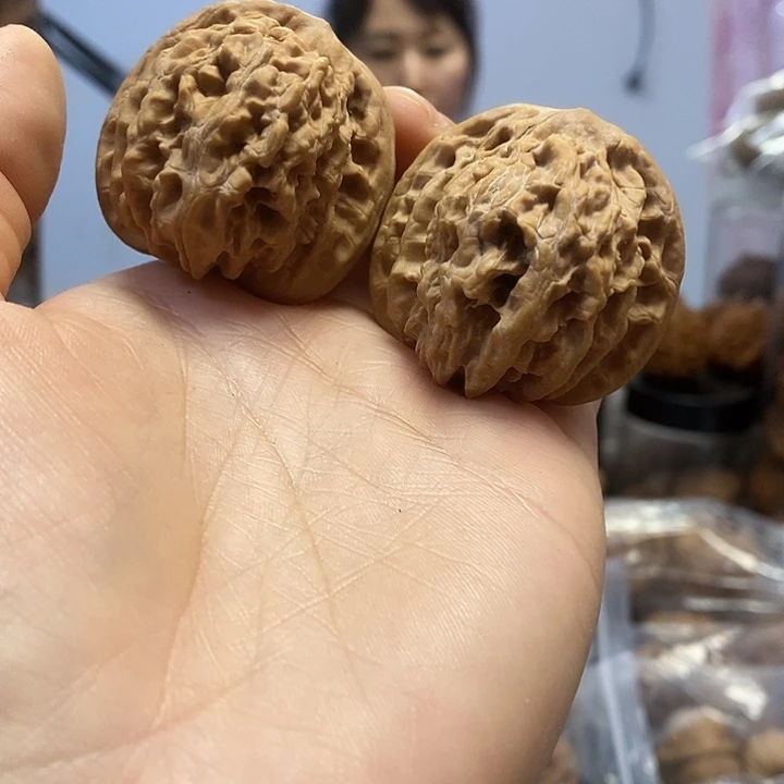 文玩核桃把件41.5霞云岭大肚子