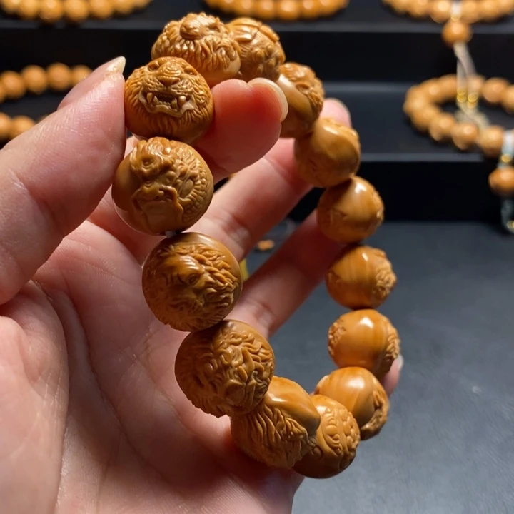 苦***僧猴头核桃手串十二生肖高货