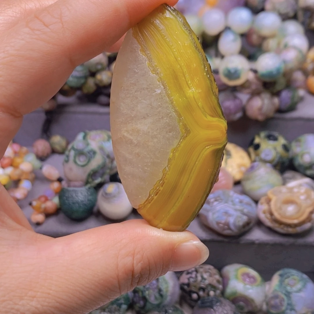 合金颈饰玛瑙/玉髓