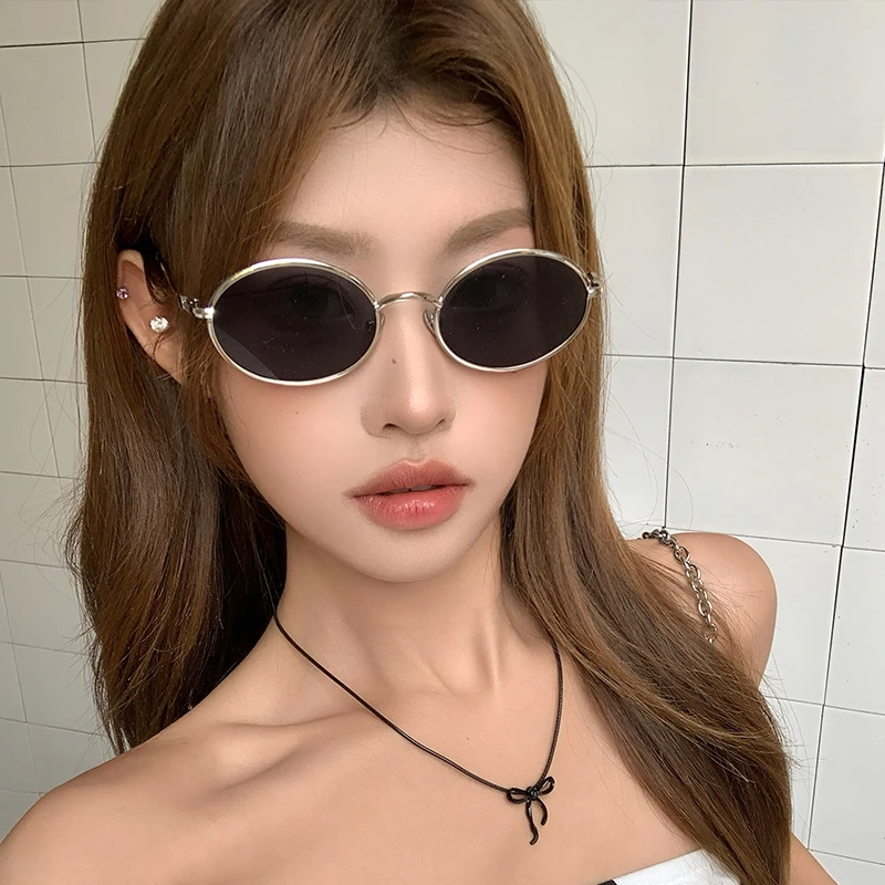 新款高级感墨镜女潮时尚复古椭圆形网红街拍小框防晒太阳眼镜