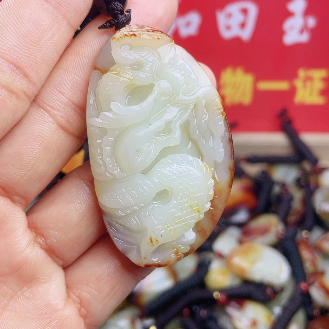 和田玉颈饰未镶嵌