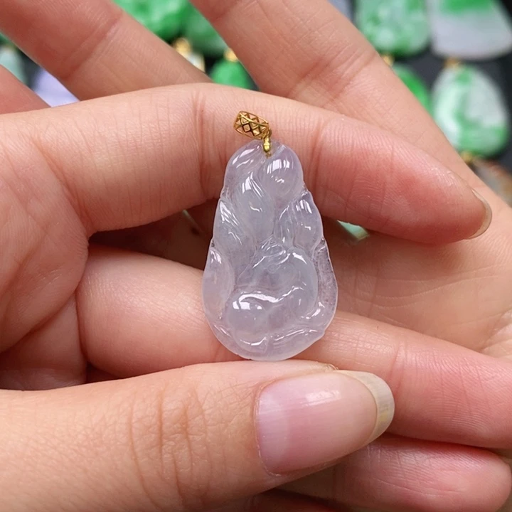 翡翠颈饰未镶嵌吊坠