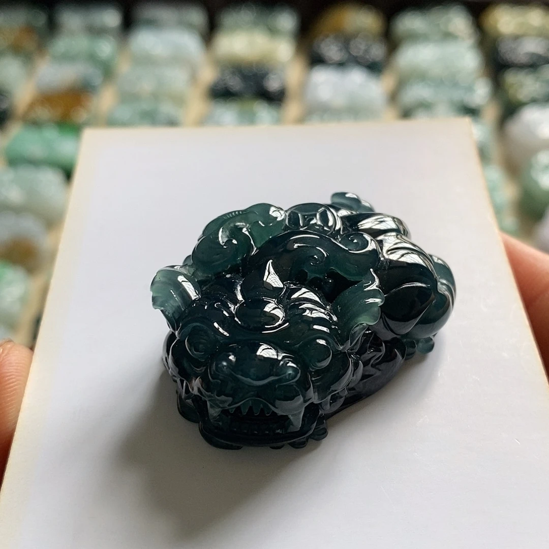 翡翠未镶嵌颈饰天然翡翠貔貅吊坠