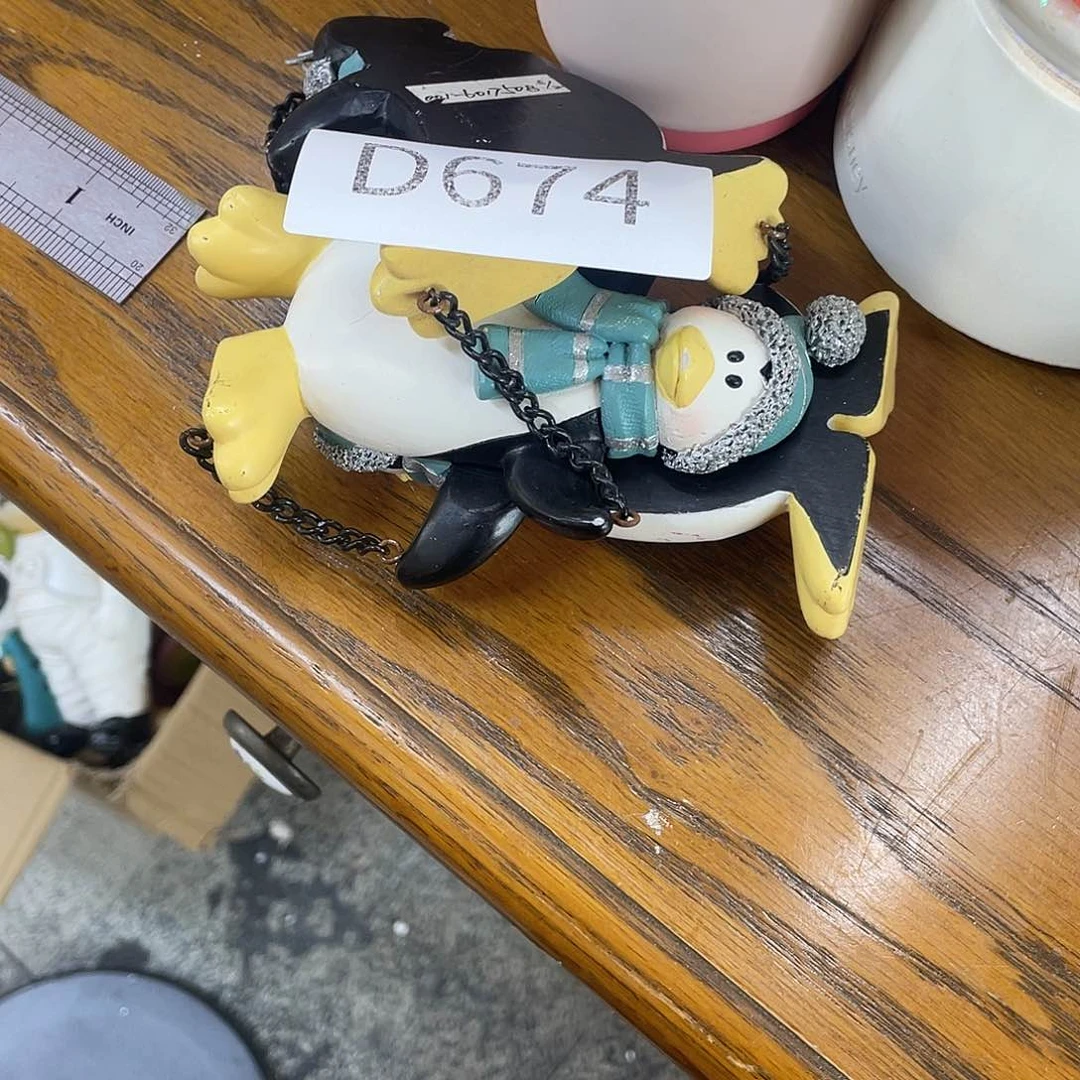 摆件P****s孤品老货微瑕瓷