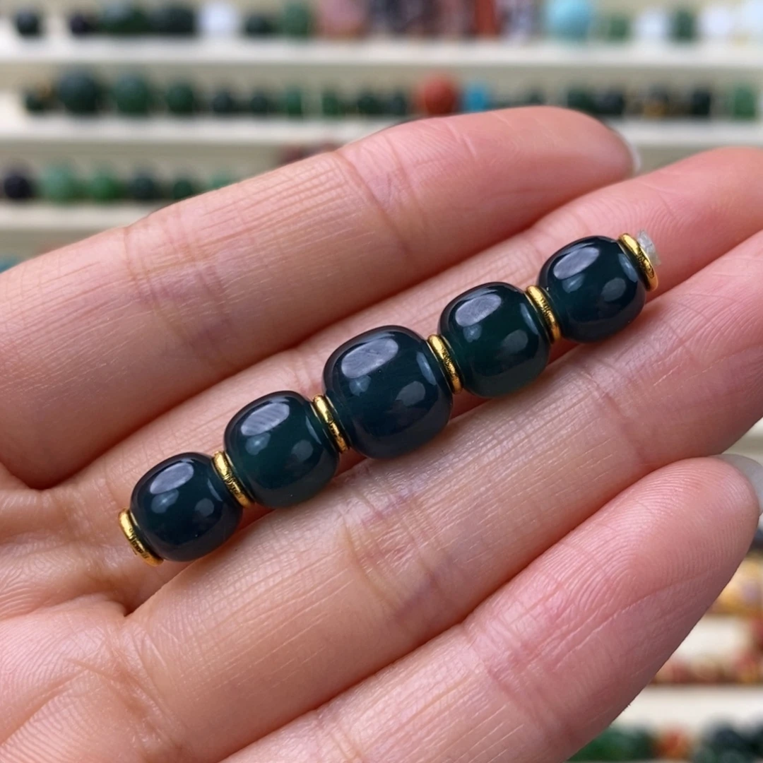 翡翠18K金镶嵌颈饰套装