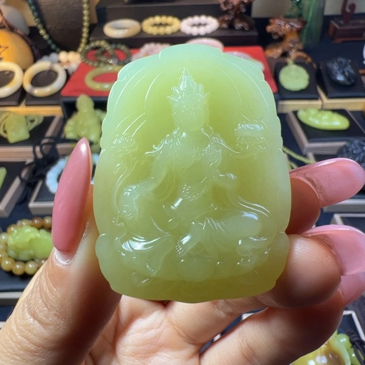 和田玉（黄玉）未镶嵌颈饰