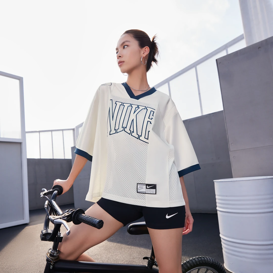 【退】Nike耐克官方女子美式复古风短袖图案球衣HJ0281