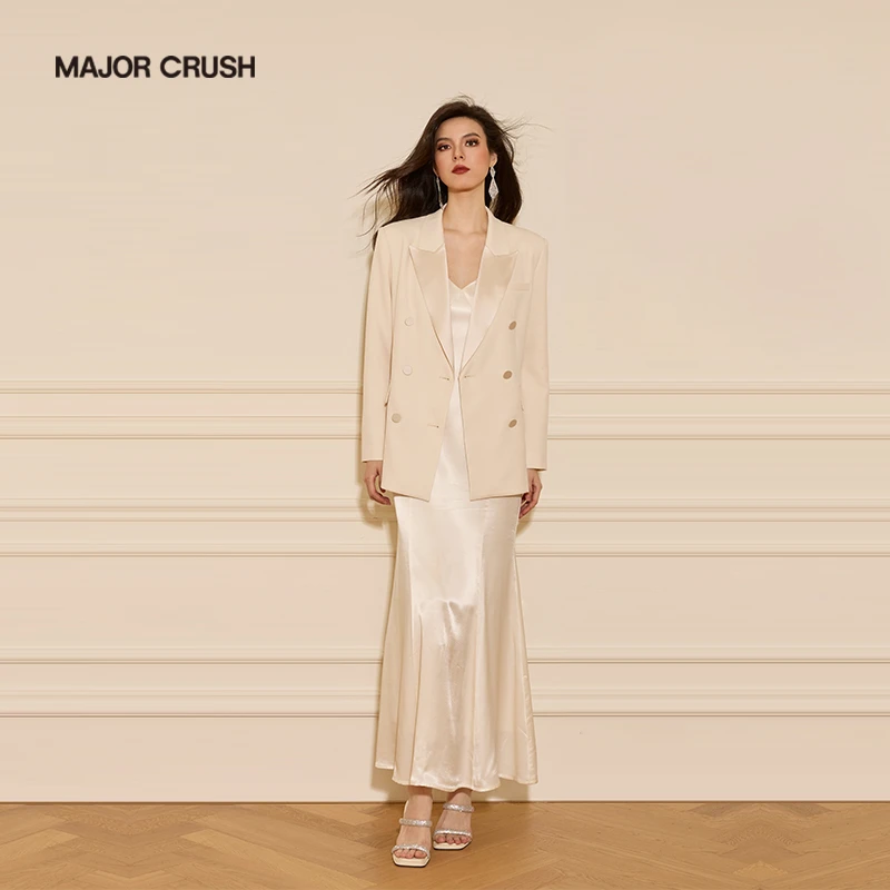 MAJOR CRUSH早秋新款纯白之恋西装外套纯白之恋醋酸缎面吊带69909
