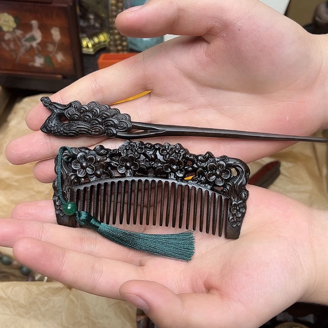 大叶紫檀（黑酸枝木类）