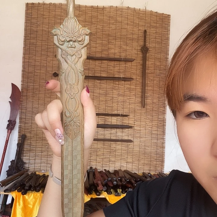 顾***奈紫檀木类成套家具绿檀
