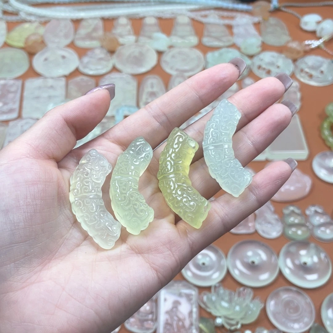 未镶嵌蛇纹石玉多样性随机发一