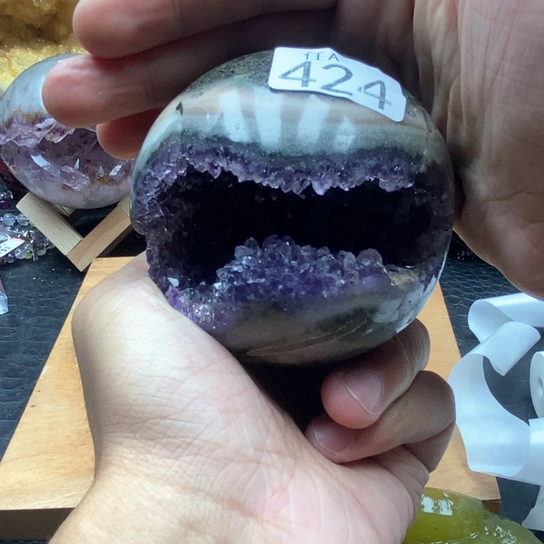 未镶嵌水晶大型摆件（非配饰）