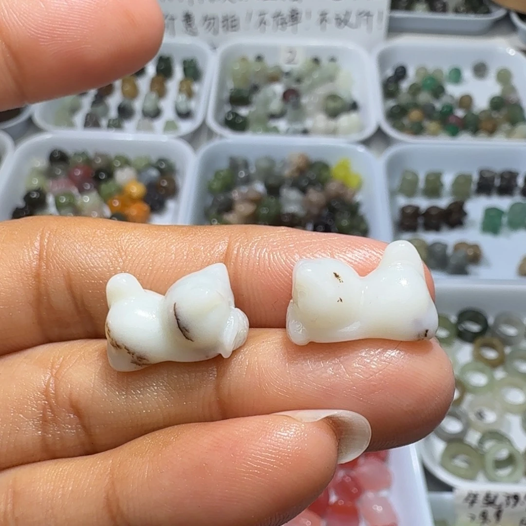 和田玉未镶嵌珠宝奇石