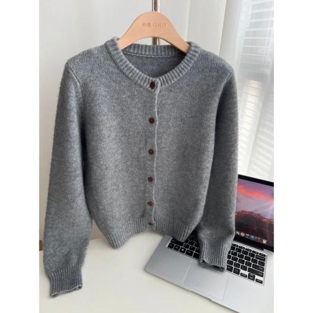 CSF-9945【花花私服❌退❌换】东大门韩系纯色复古扣开衫毛衣