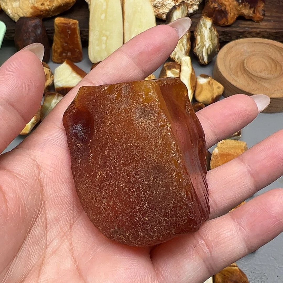 修***。定制琥珀未镶嵌蜜蜡