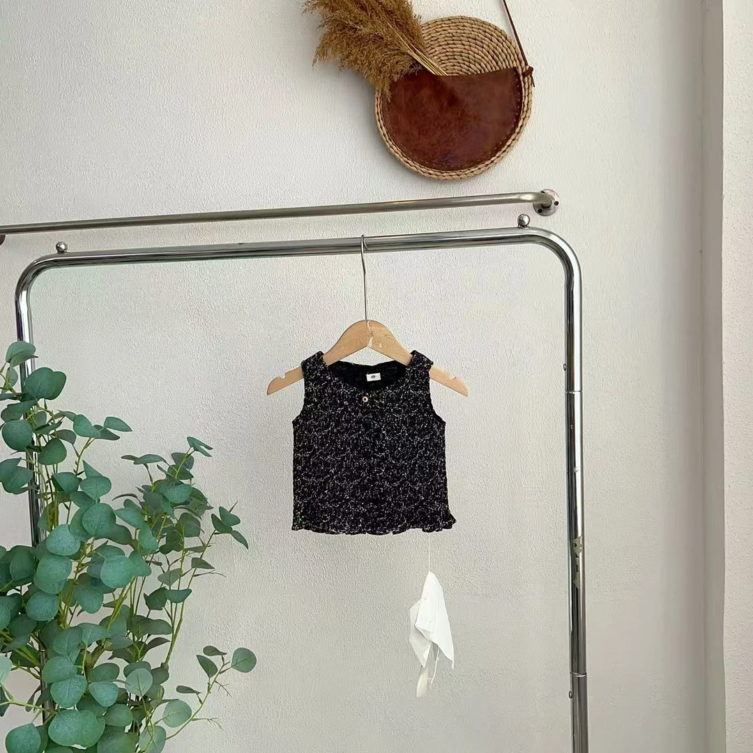 3901而黑色印花抽皱上衣