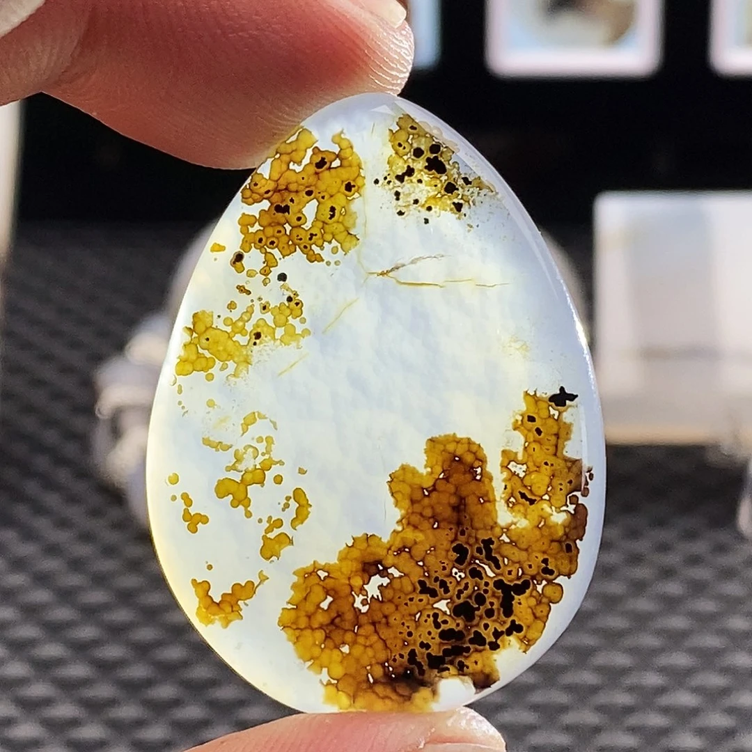 燕***舞玛瑙/玉髓未镶嵌吊坠(不含链)