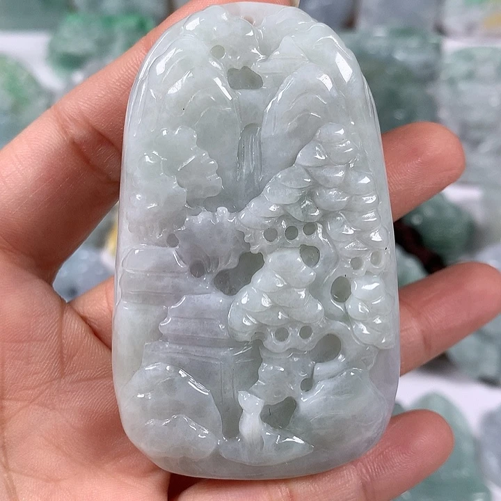 翡翠未镶嵌颈饰山水福利卡厚10+