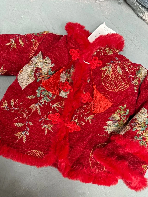 红色国风加绒加厚外套
