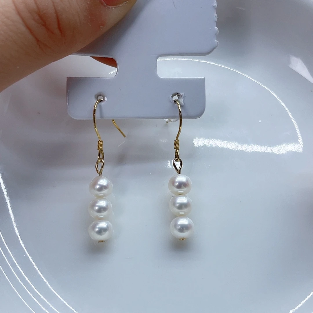 银S925镶嵌耳饰淡水珍珠