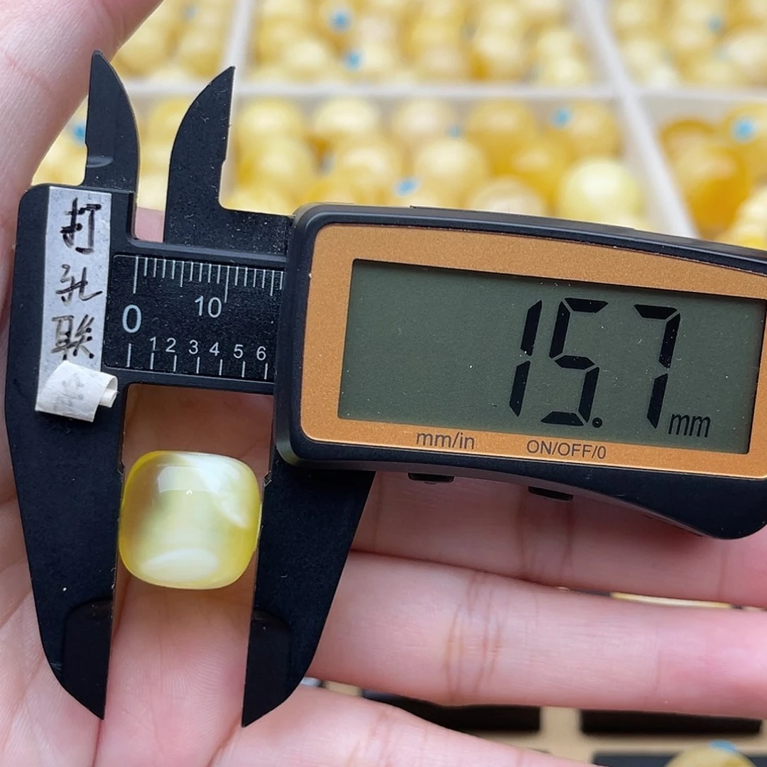裸石琥珀未镶嵌蜜蜡老型荧光金白拉丝