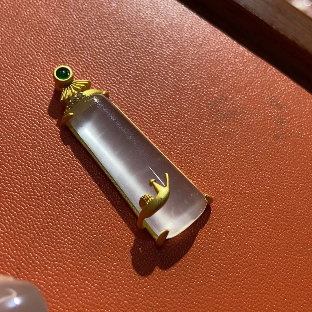 悲***喜石英质玉银S925镶嵌颈饰