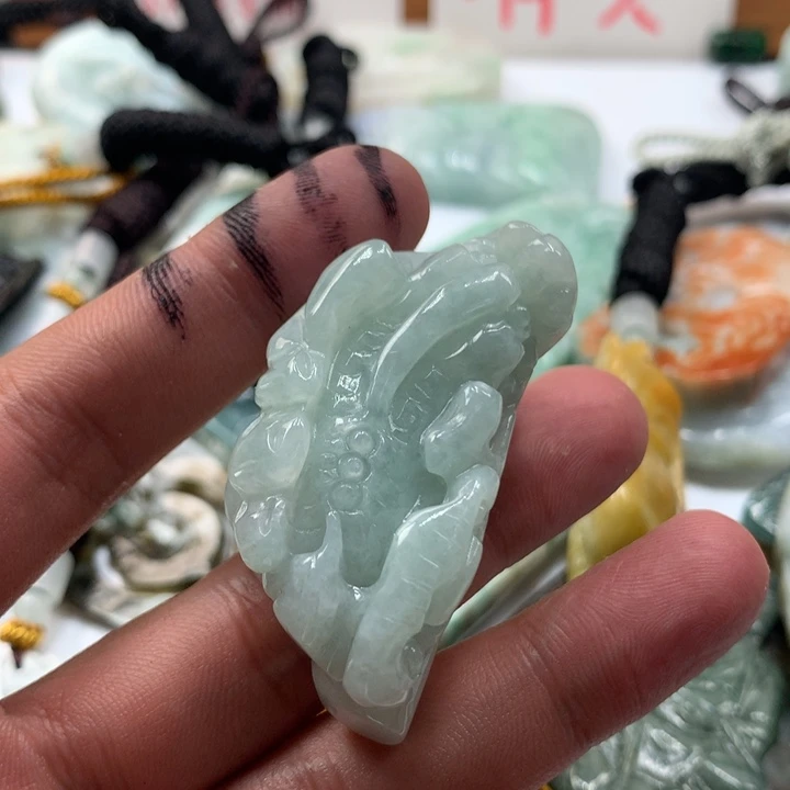 颈饰未镶嵌翡翠保真天然a货翡翠
