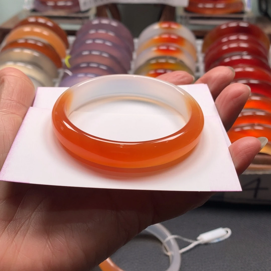 玛瑙/玉髓手镯未镶嵌