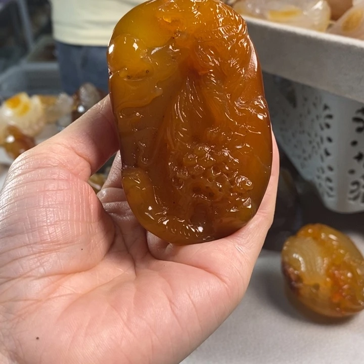 张***蛋玛瑙/玉髓吊坠(不含链)未镶嵌