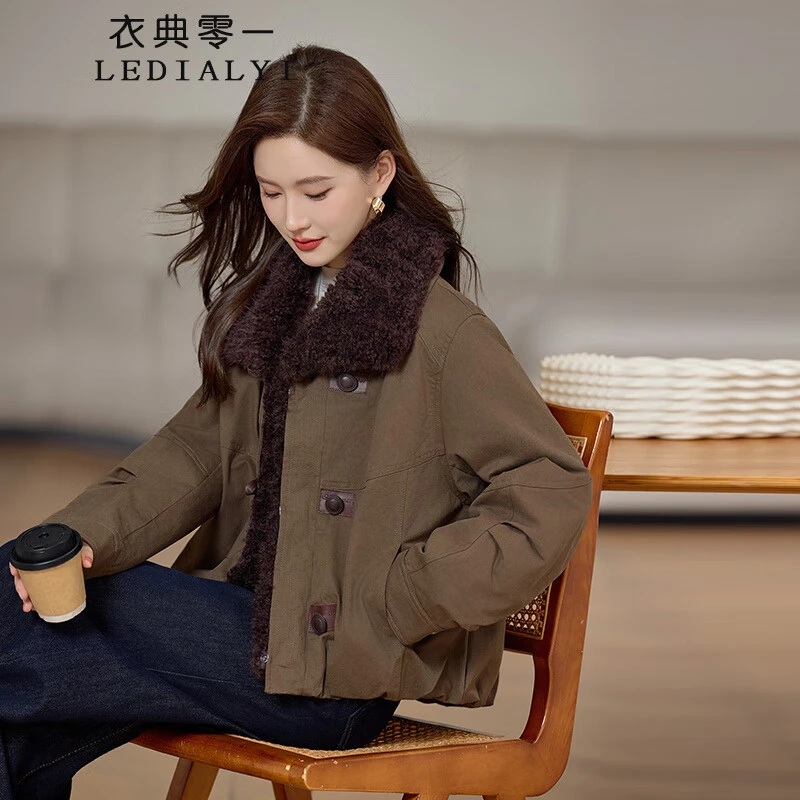 羽绒服女短款2025年冬季新款时尚高端洋气质白鸭绒保暖派克服外套