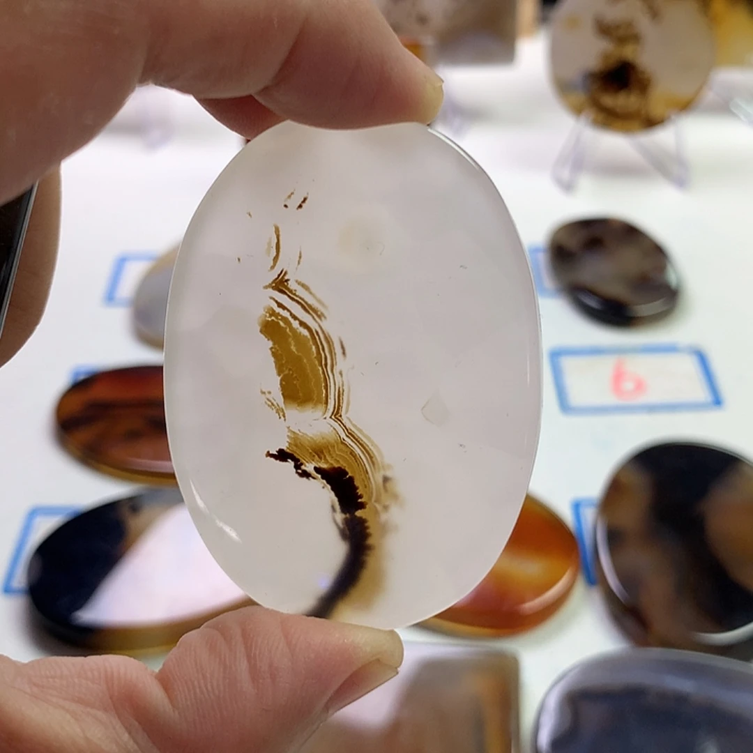 玛瑙/玉髓未镶嵌珠宝半成品