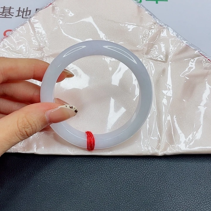 浅***然未镶嵌手镯翡翠冰紫