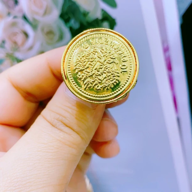 合金玻璃耳饰 金色妈妈款戒指可调节大小活口ئالتۇن پاسۇن ئۈزۈك