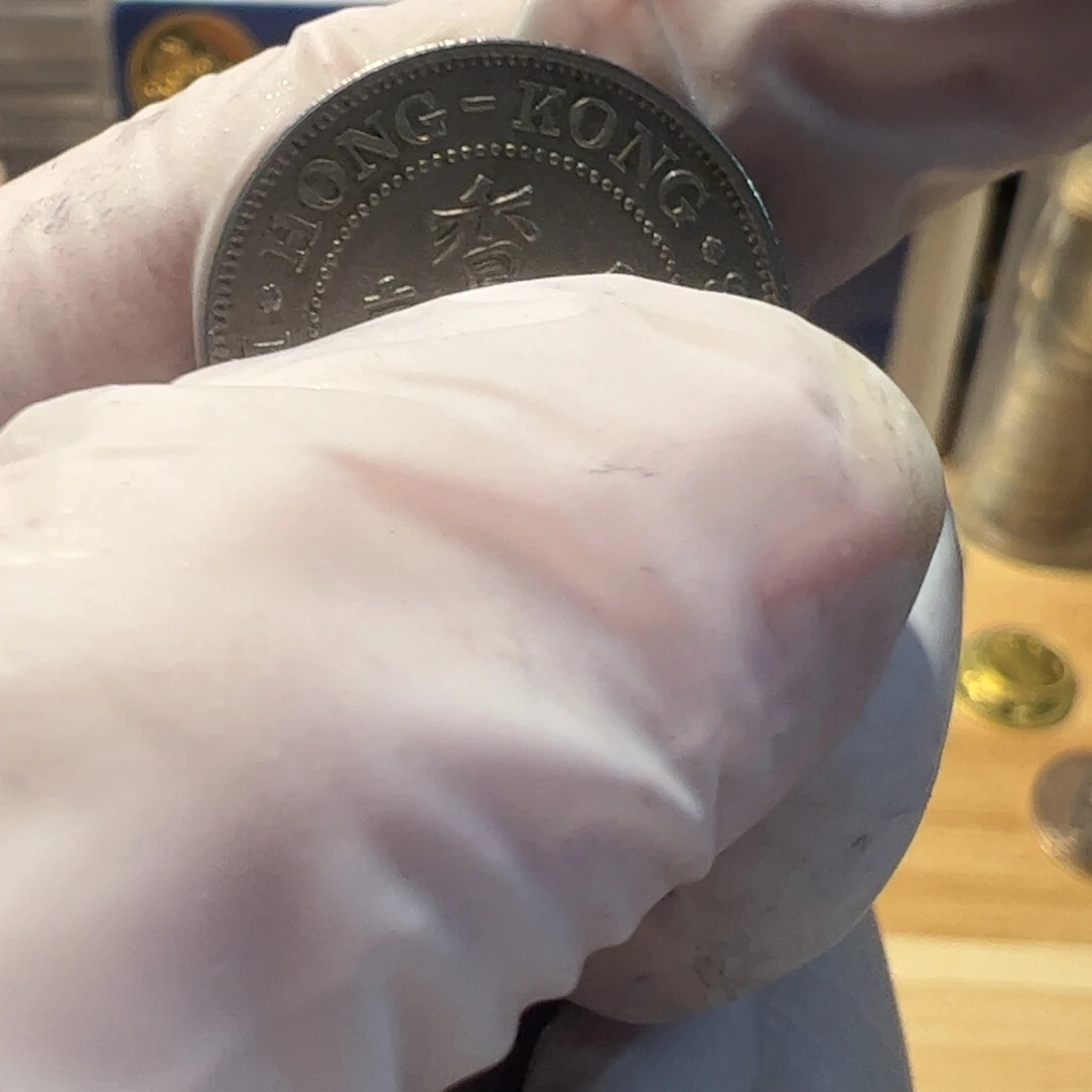 其他普通金属女王白5毫流通品