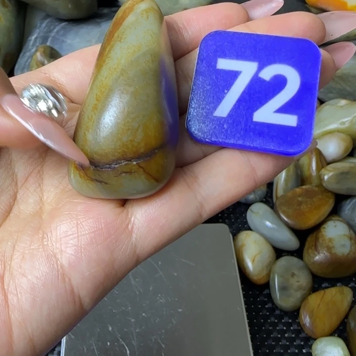 未镶嵌和田玉把件