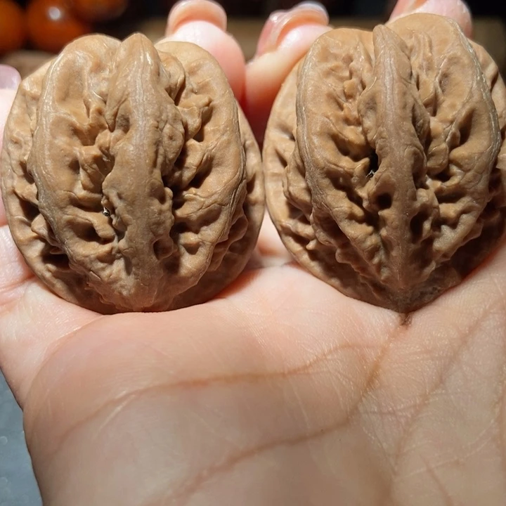 把件文玩核桃东北楸子小雪74