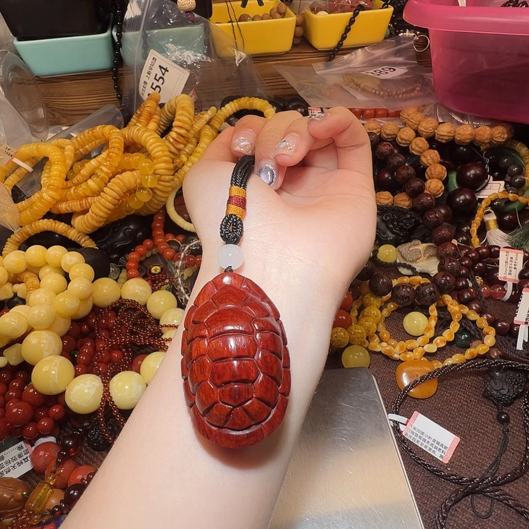 檀香紫檀（小叶紫檀）把件