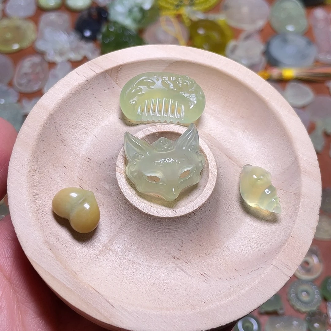 ****蛇纹石玉未镶嵌手绳